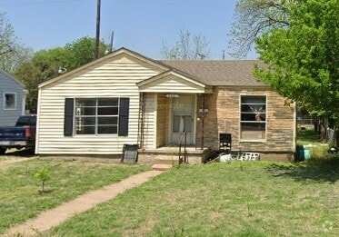 Building Photo - 2601 Herring Ave Rental
