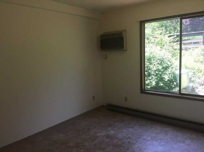 Photo - 600 SW Crestview St Unit 25