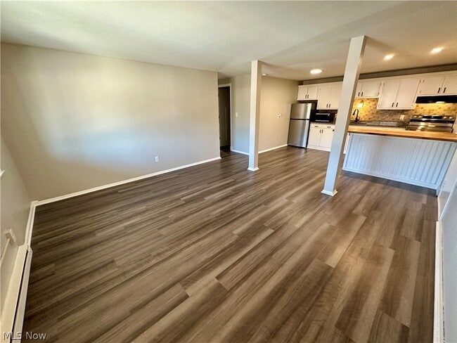 Photo - 676 S Shore Ct