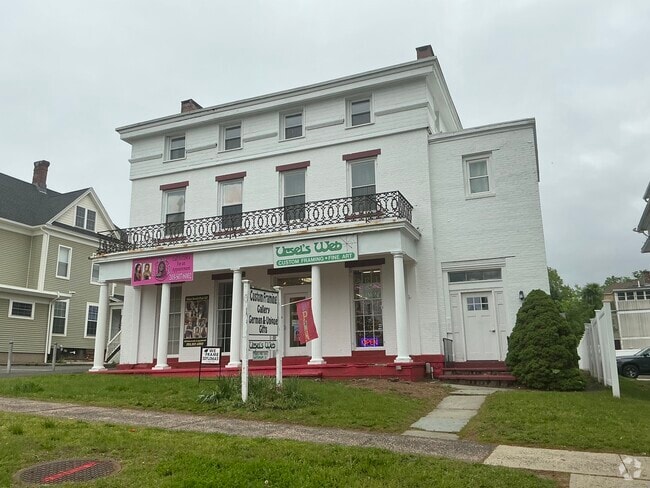 Building Photo - 138 Washington St Unit 7 Rental