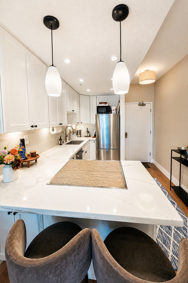 Photo - 201 Harrison St