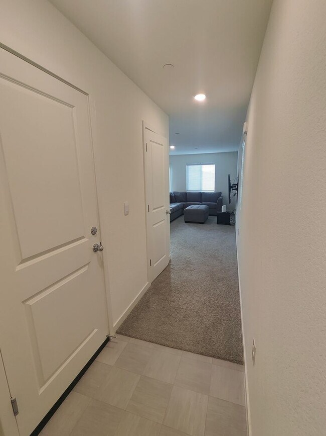 Photo - Beautiful 2024 Built 4/2.5 - New Subdivision!