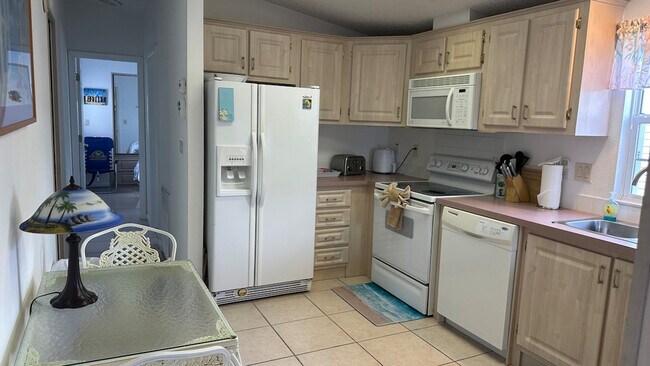 2142 Nettles Blvd Unit SI ID1537523P