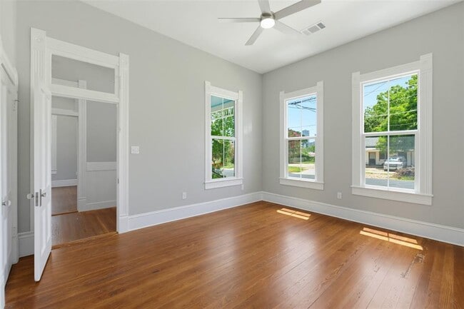 Photo - 1159 San Bernard St
