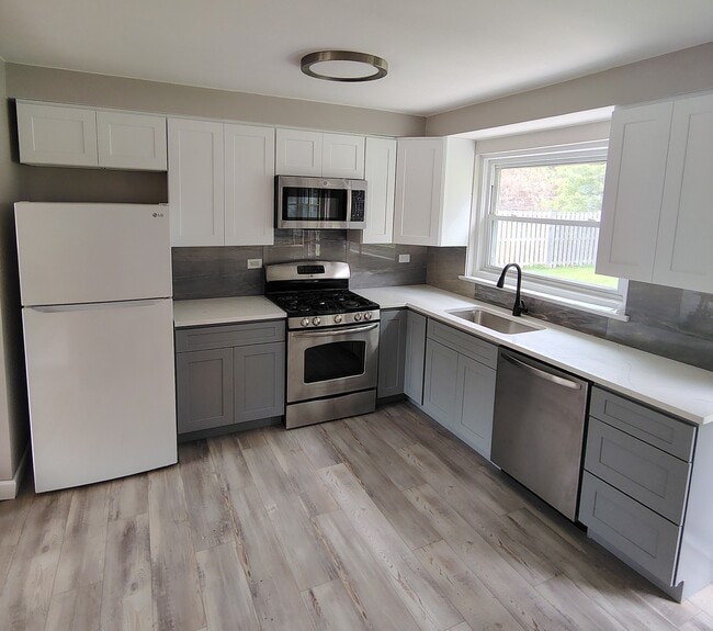 Photo - 728 E Hawley St
