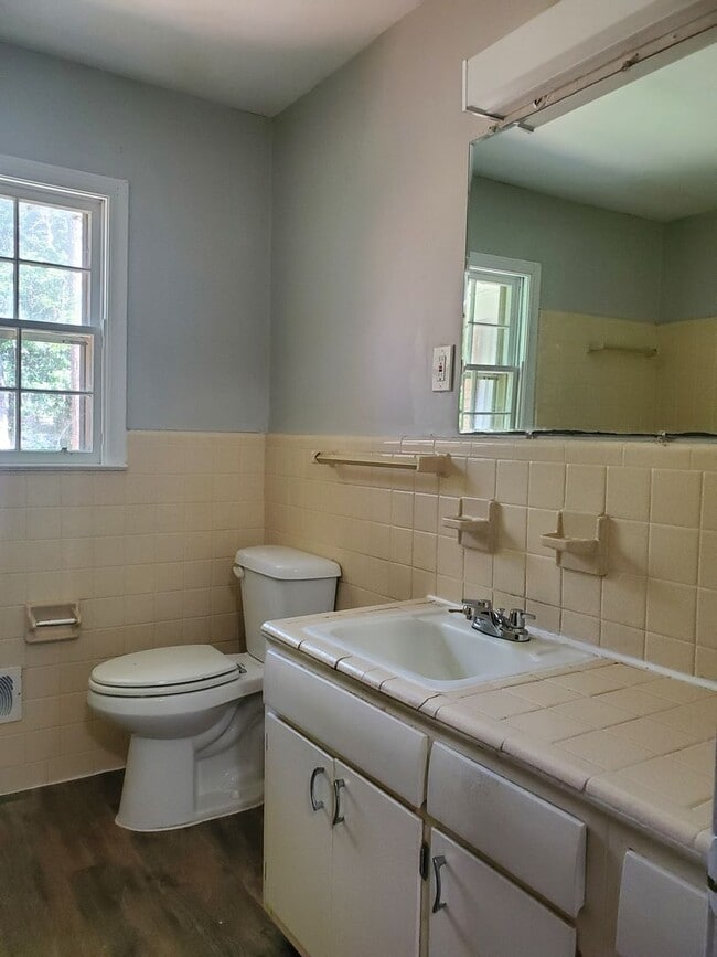 Photo - 218 Brookwood Dr