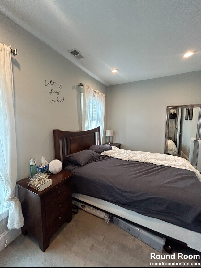 Photo - 50 Putnam St Unit 3