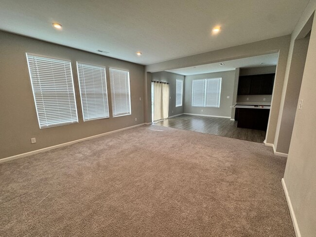 Photo - 3238 Creekridge Ct