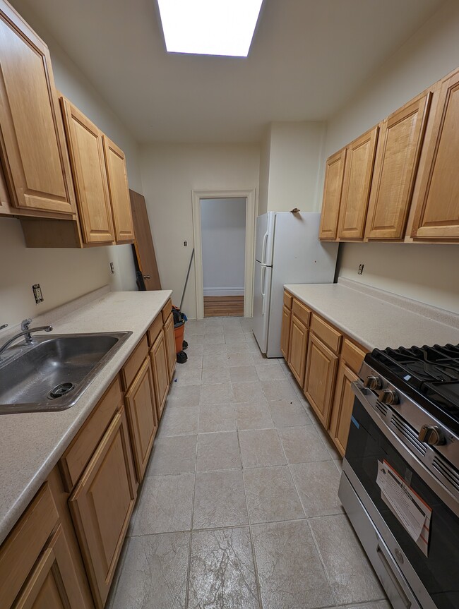 Kitchen - 7612 Park Ave Unit C-8