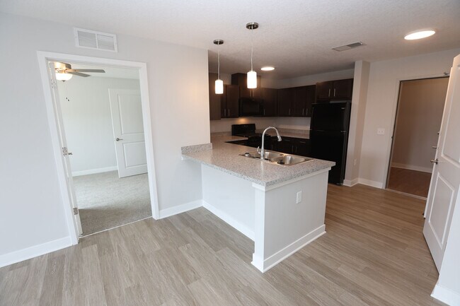 Photo - The Pointe on 88th