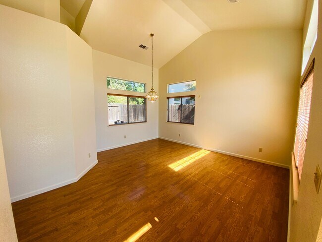Photo - Laguna Home on Quiet Cul-De-Sac