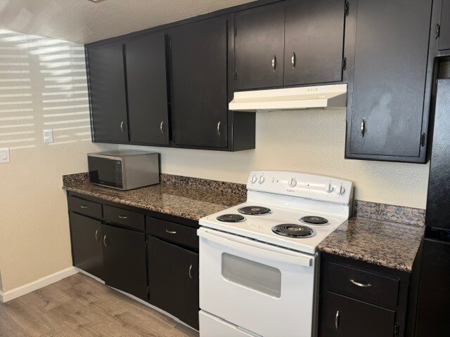 Manteca 2 Bedroom 1 Bathroom Duplex
