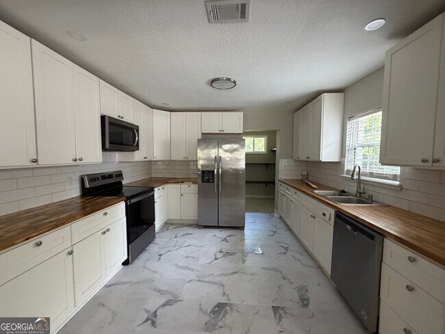 Photo - 216 Clarks Bluff Rd