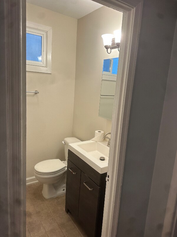 Photo - 920-919 19th St NE Unit 4