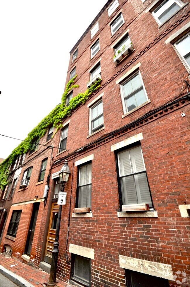 Building Photo - 25 Ridgeway Ln Unit 3 Rental