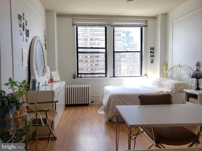 Photo - 1324 Locust St Apartment Unit 1121