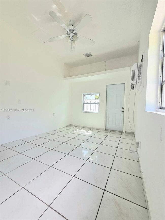 Photo - 1619 NW 27th St Unit Rear
