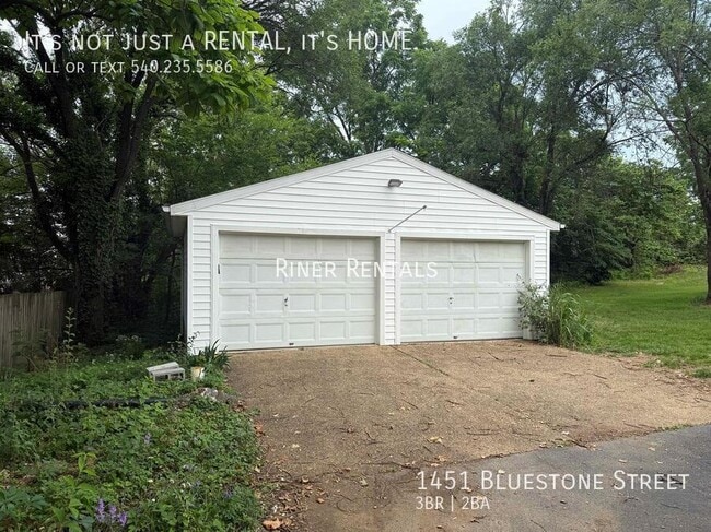 Photo - 1451 Bluestone St