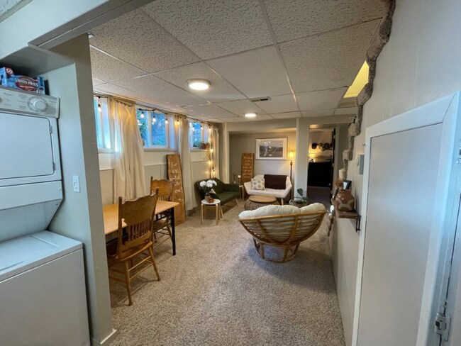 Photo - 823 Hazel St S Unit 823 1/2