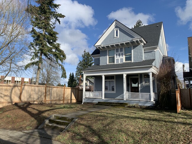 Large 1 bedroom Unit on main floor - 1107 S Grant Ave Unit #1 main floor apartment