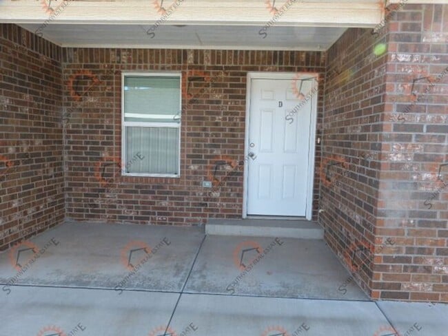 Photo - Modern 2 Bed 2 Bath apartment
