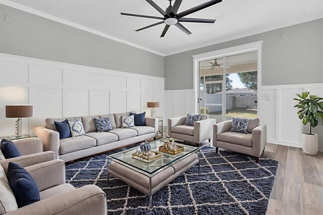 Photo - 1015 Windton Oak Dr