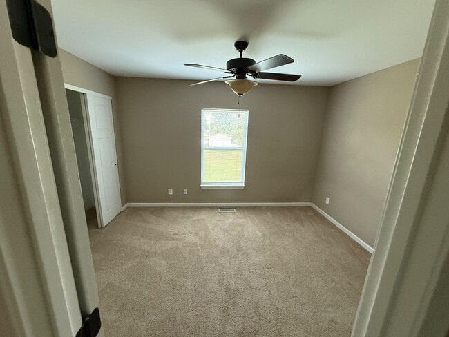 Photo - 502 Nepute St