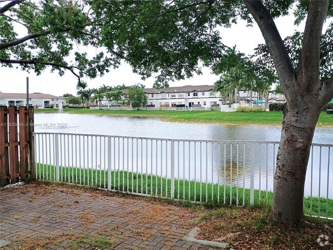 Building Photo - 7803 NW 116th Ave Rental