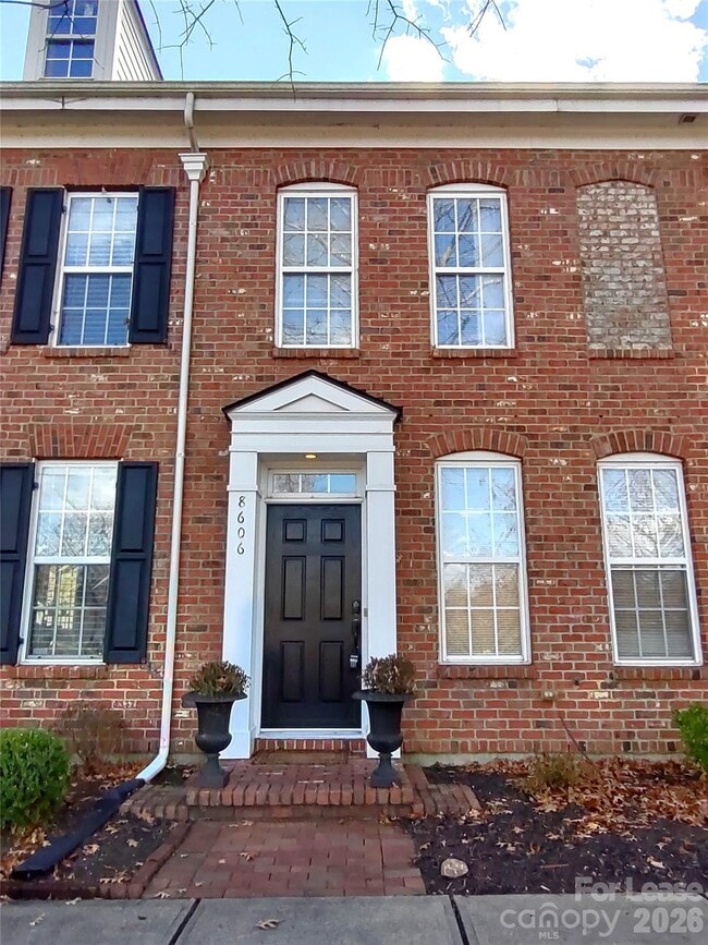Photo - 8606 Beaver Creek Dr