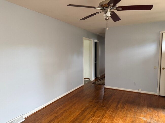 Photo - 4112 Ashmore Dr