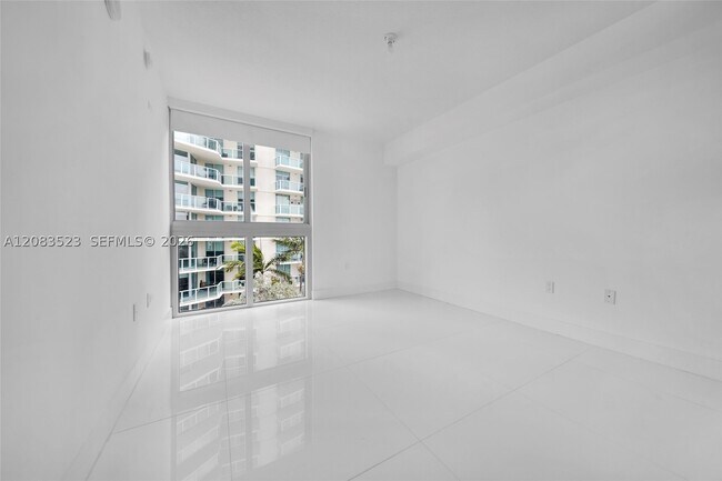 Photo - 300 Sunny Isles Blvd Unit 4-701