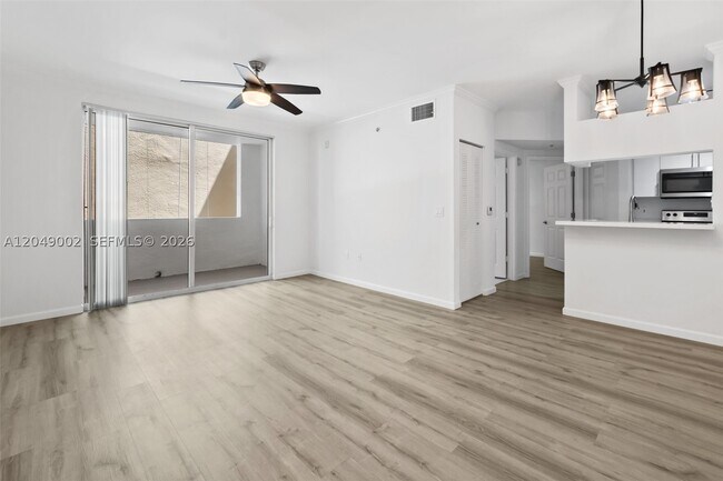 Photo - 17145 N Bay Rd Unit 4303