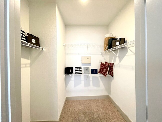 Photo - 2222 Smith St Unit 226