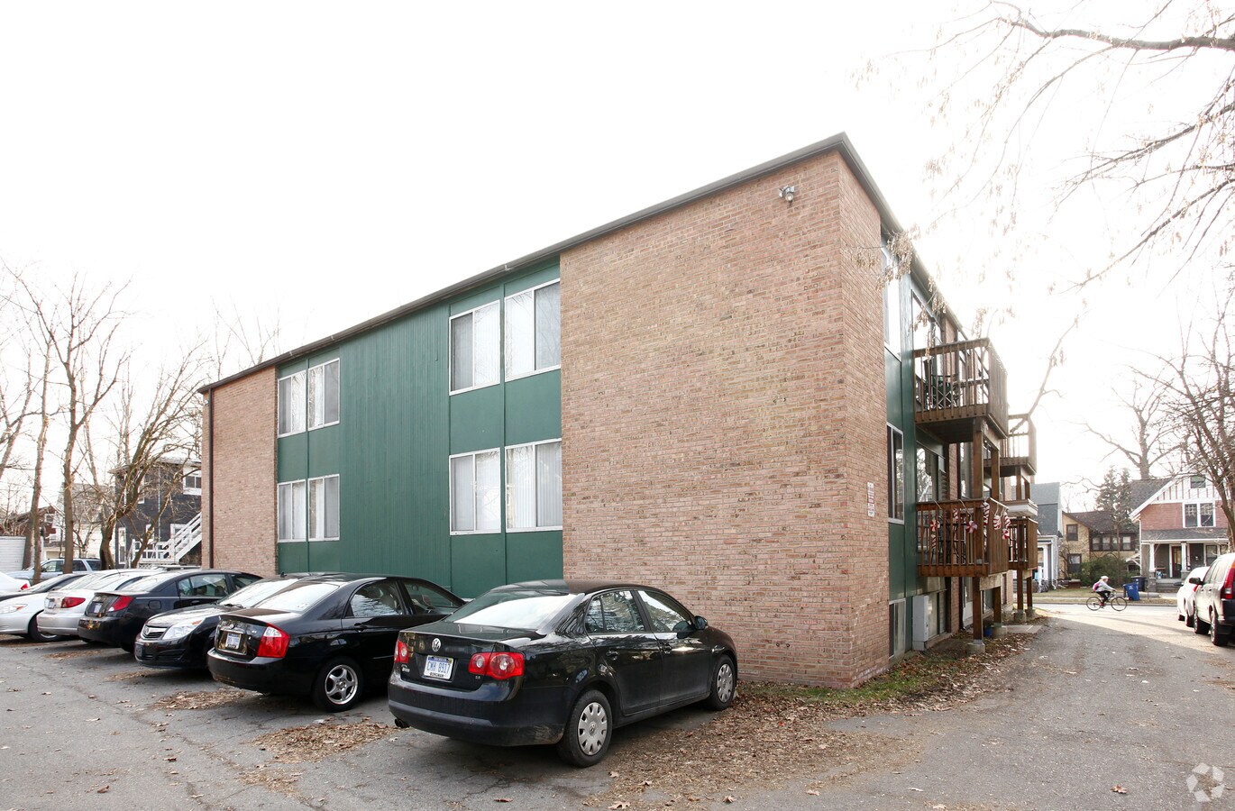 Photo - Michigan Terrace