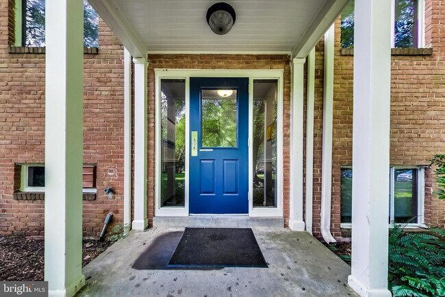 Photo - 10501 Montrose Ave Unit 103