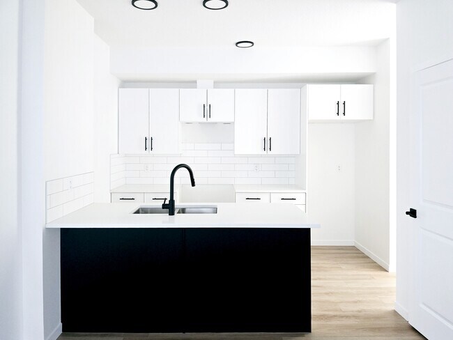 Photo - 11949-11964 64 St NW Unit 11949 MAIN