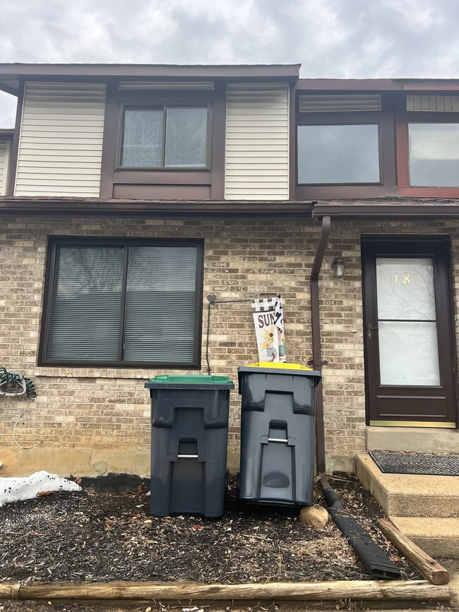 Photo - 18 Cedar Creek Ct