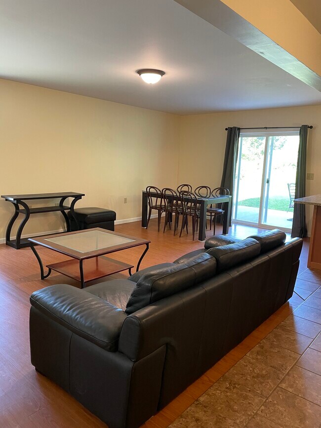 Photo - 131 Birdseye View Dr Unit A
