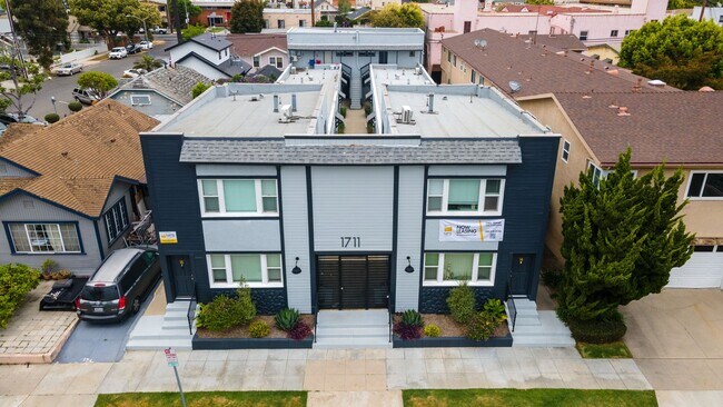 Photo - 1711 E Appleton St
