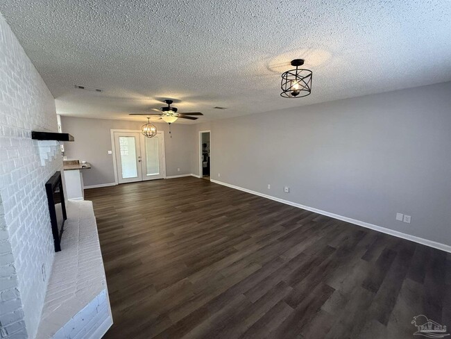 Photo - 6931 Falcon Dr