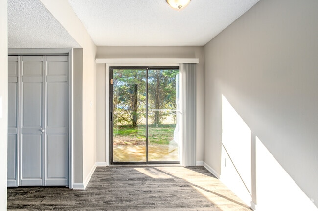 Hickory East - 2BA, 1.5BA