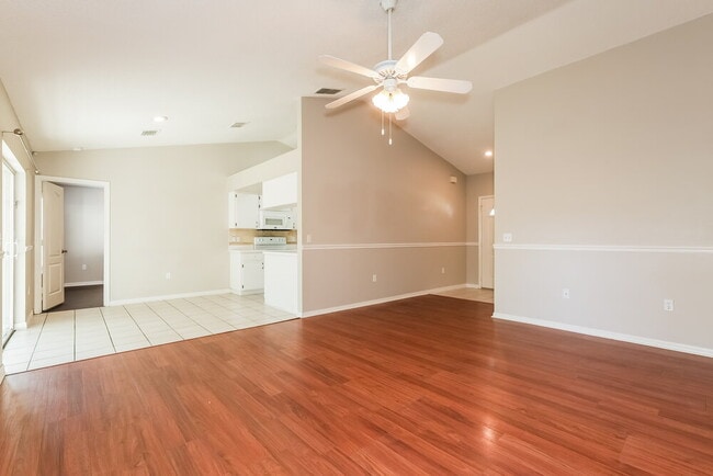 656 Lakemont Dr