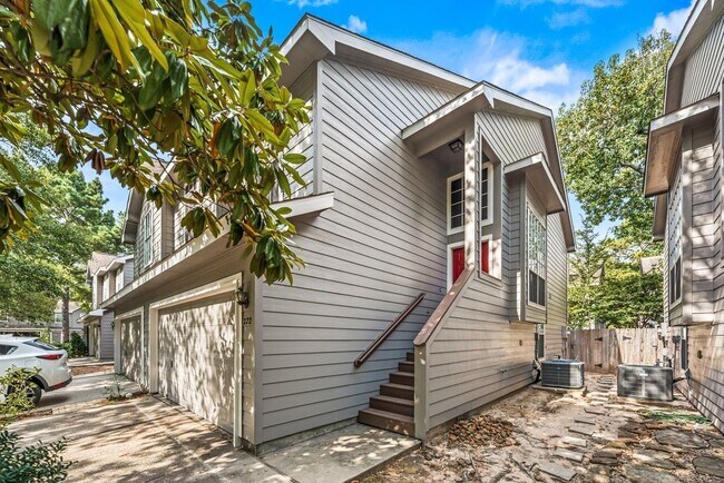 Photo - 222 Blushwood Pl