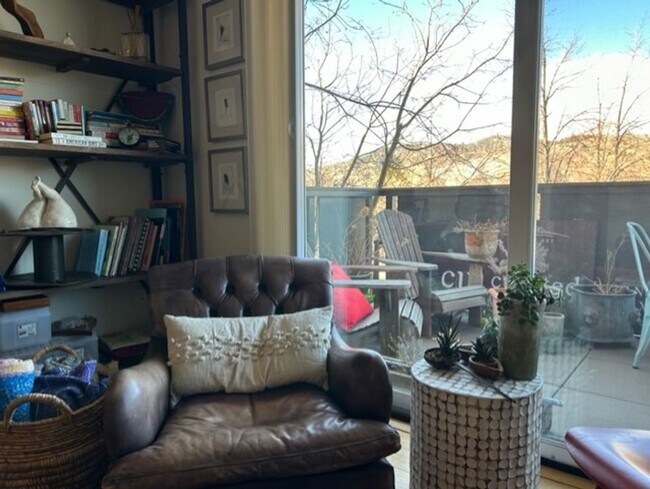 Photo - Fully Furnished - Light and spacious 1br, ...