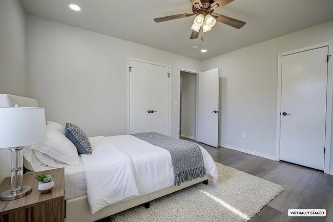 Photo - 1700 Strawberry Hl