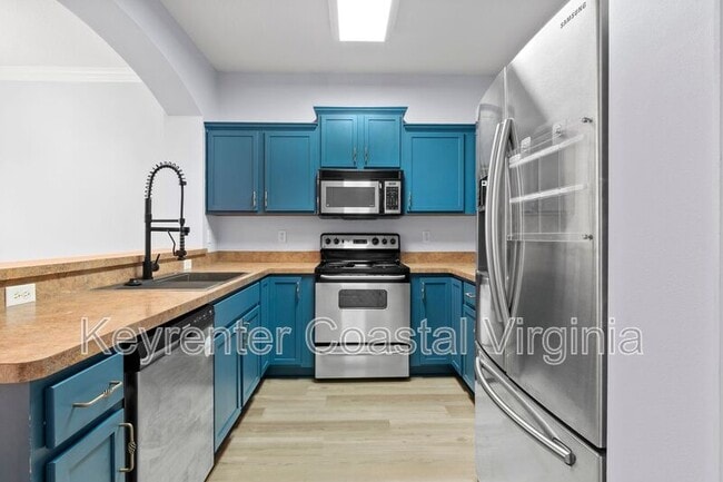 Photo - 1405 Broad Water Arch