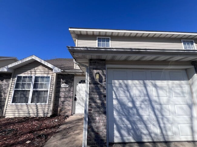 Building Photo - 1715-1715 Hanover Blvd Unit 1713