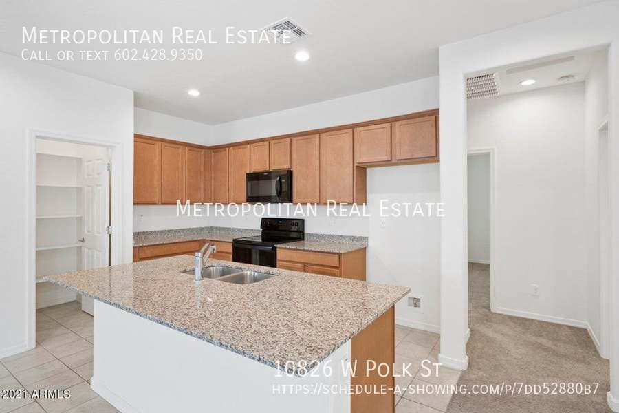 Photo - 10826 W Polk St