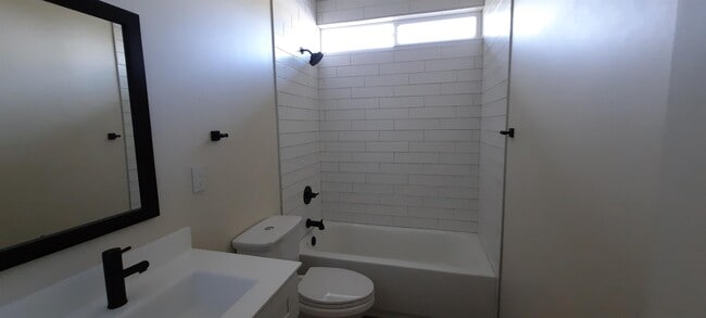 Photo - 2238 N 14th Pl