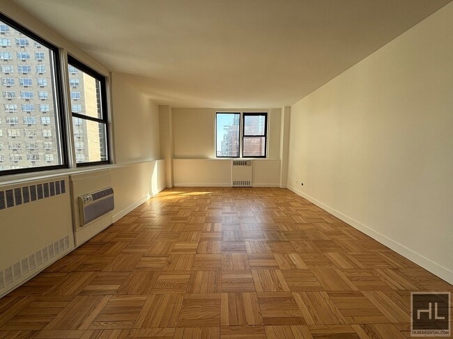 Building Photo - East 79th Street